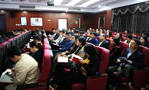 观众全景.jpg 观众全景.jpg