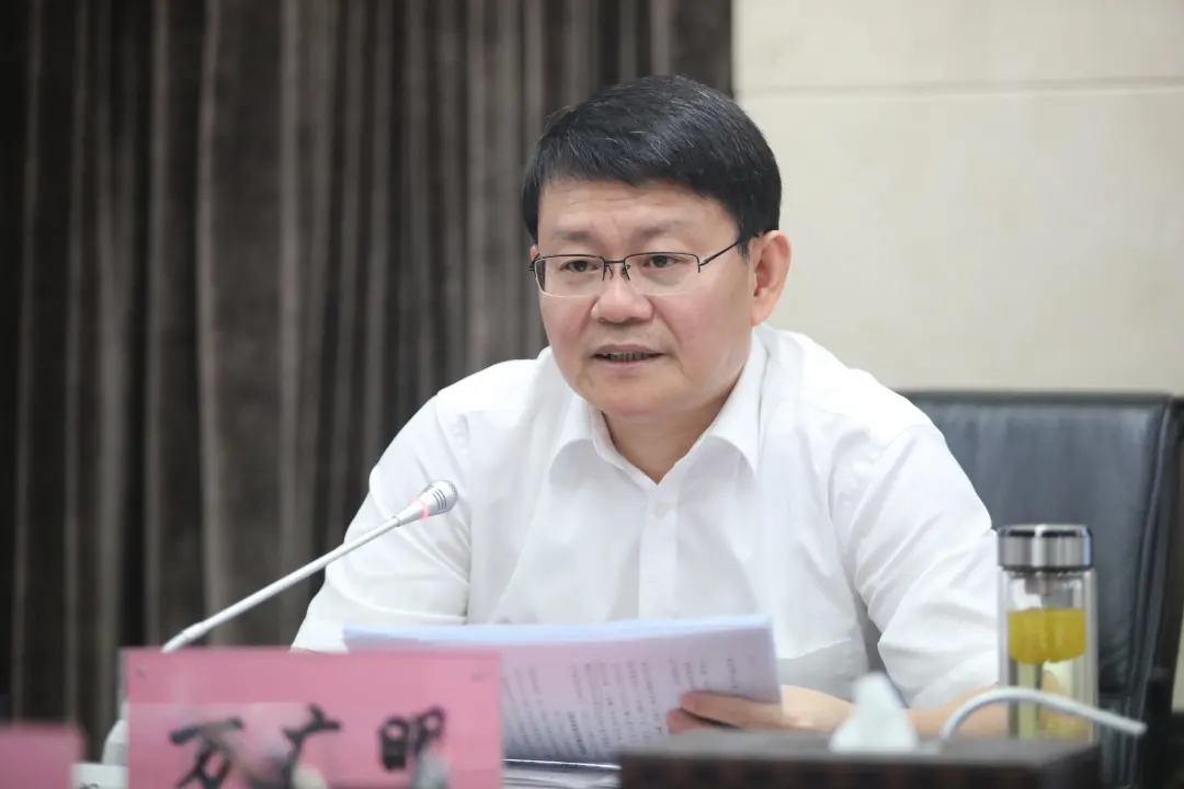 万广明在南昌城市www.jiuyou.com集团调研